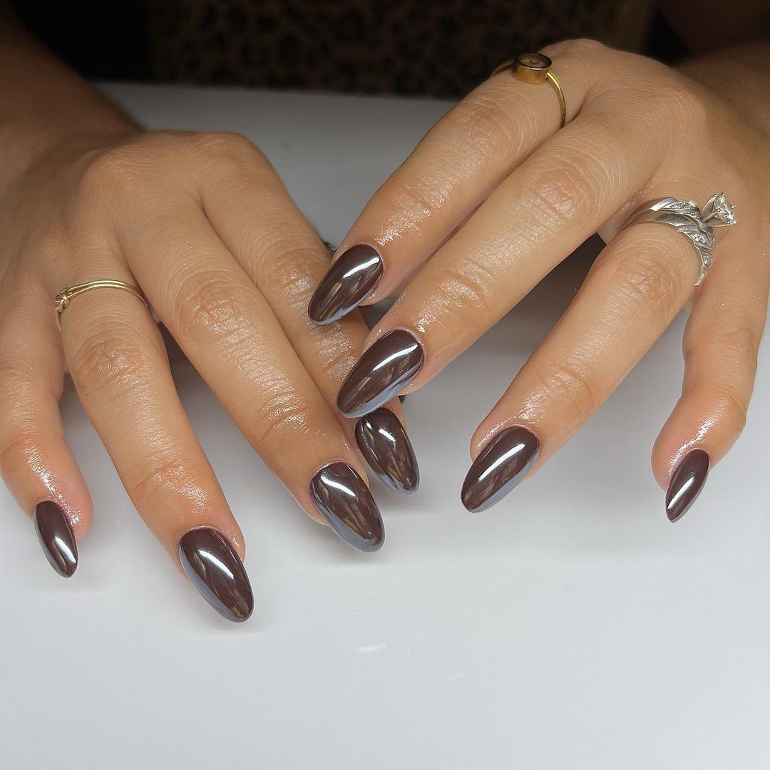 Top 10 Nail Design Ideas and Inspiration for Fall 2023 | Chocolate-glazed Nails